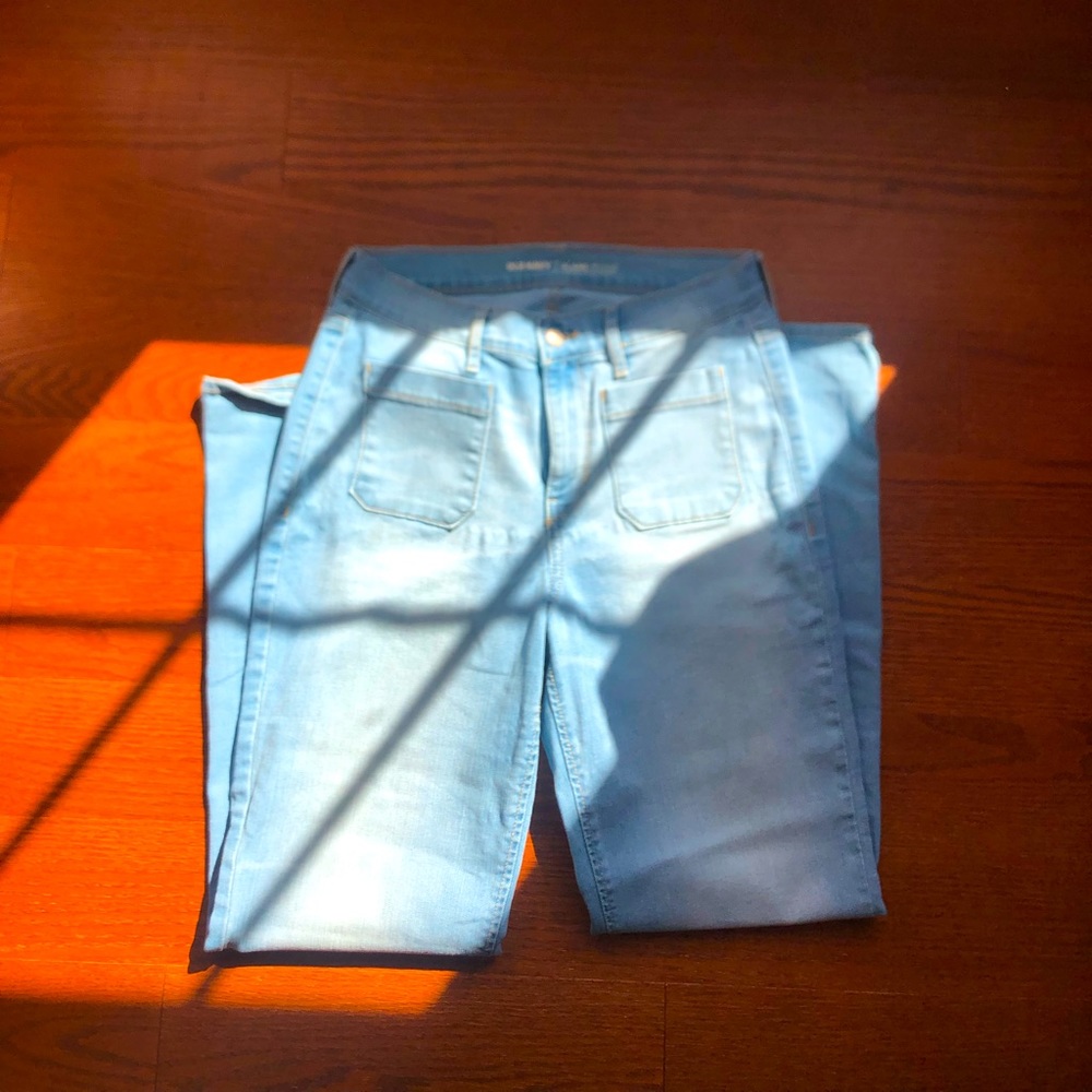 Old Navy Light WAsh Flare Ankle Jeans Size 8 Tall